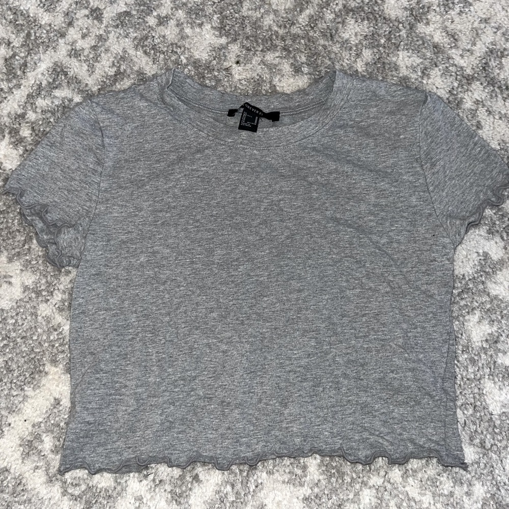 Cropped Gray Tee